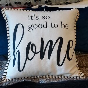Harriet THRO  BEAUTFULLY STITCHED Pillow in Cream and Black. GREAT DEAL NEW CUTE